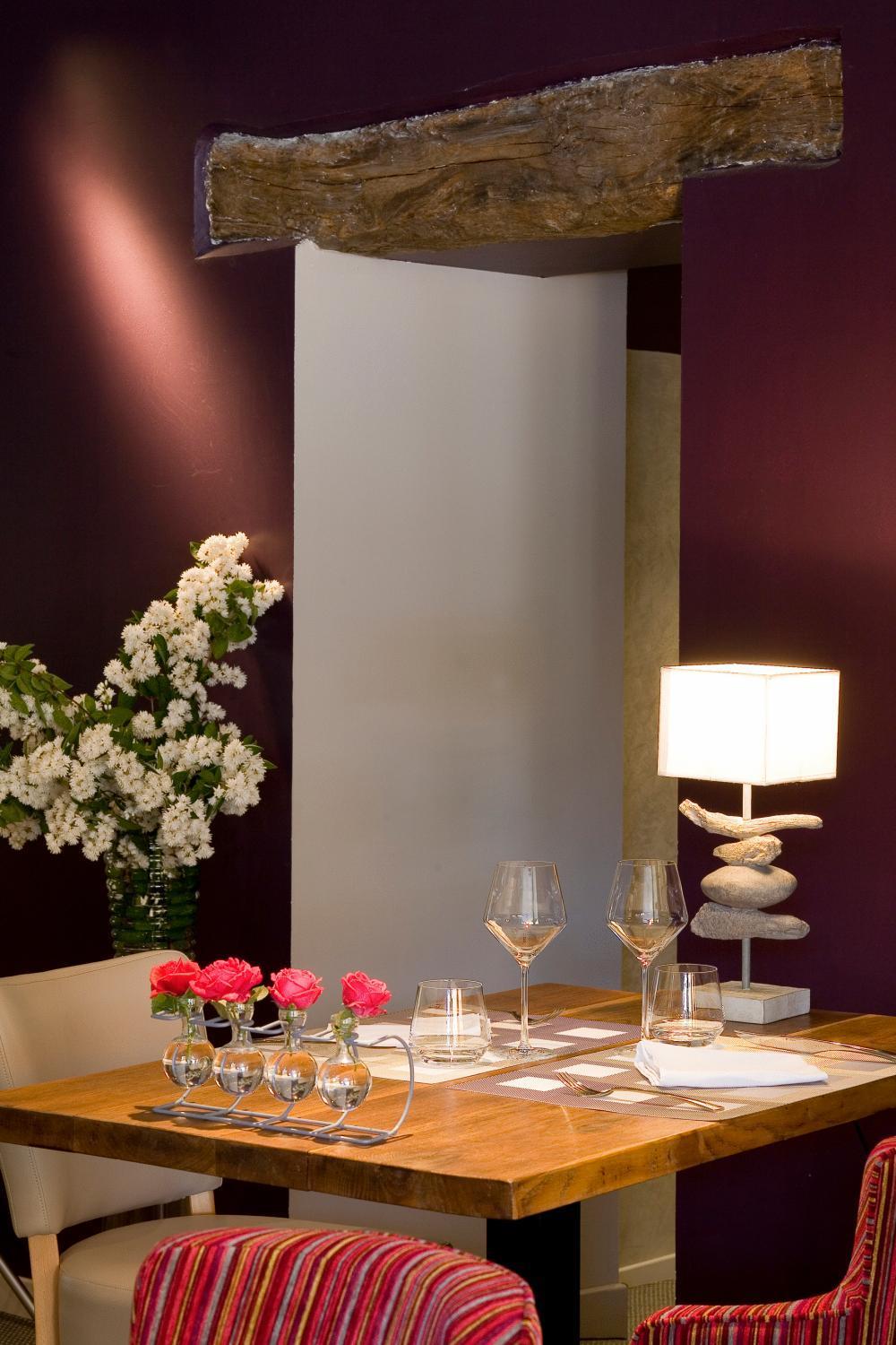 Logis Hotel Les Flots Bleus Beaulieu-sur-Dordogne Bagian luar foto